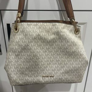 Michael Kors Purse! Perfect condition